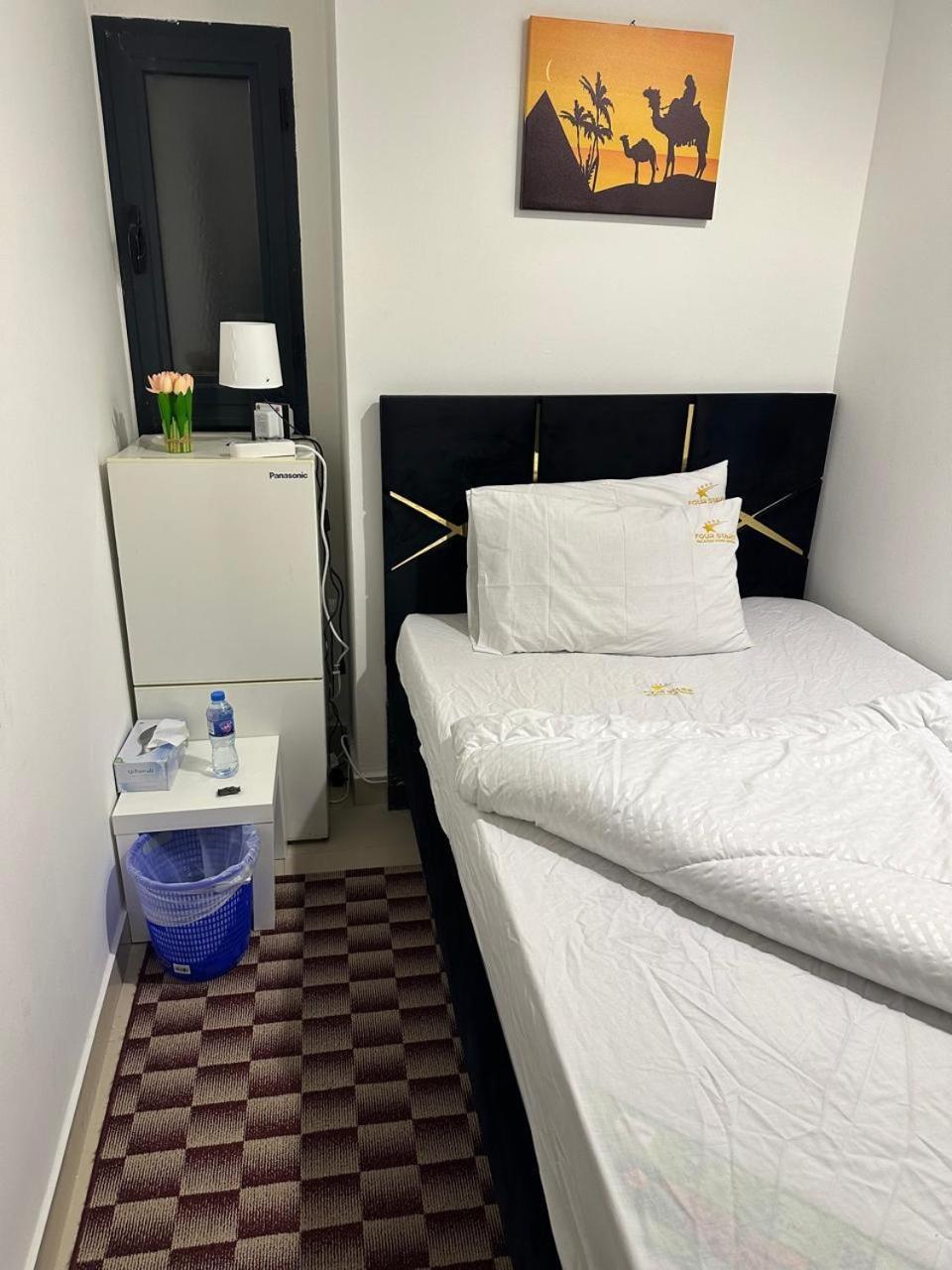 Four Stars Hostel Dubai Dış mekan fotoğraf